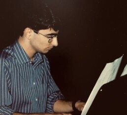 Rui playing the piano